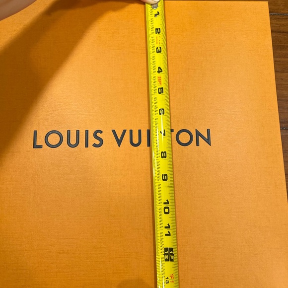 COPY - Louis Vuitton Magnetic Close Gift Boxes - Picture 4 of 9